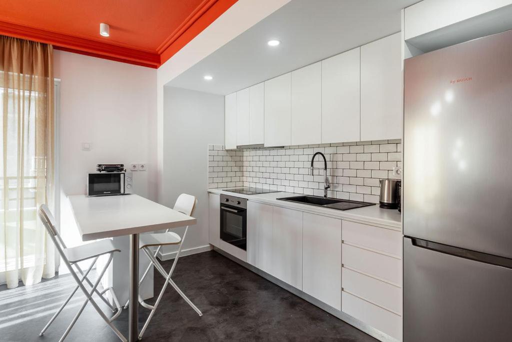 Onezerotwo By Zoia Living Aparthotel Atena Exterior foto