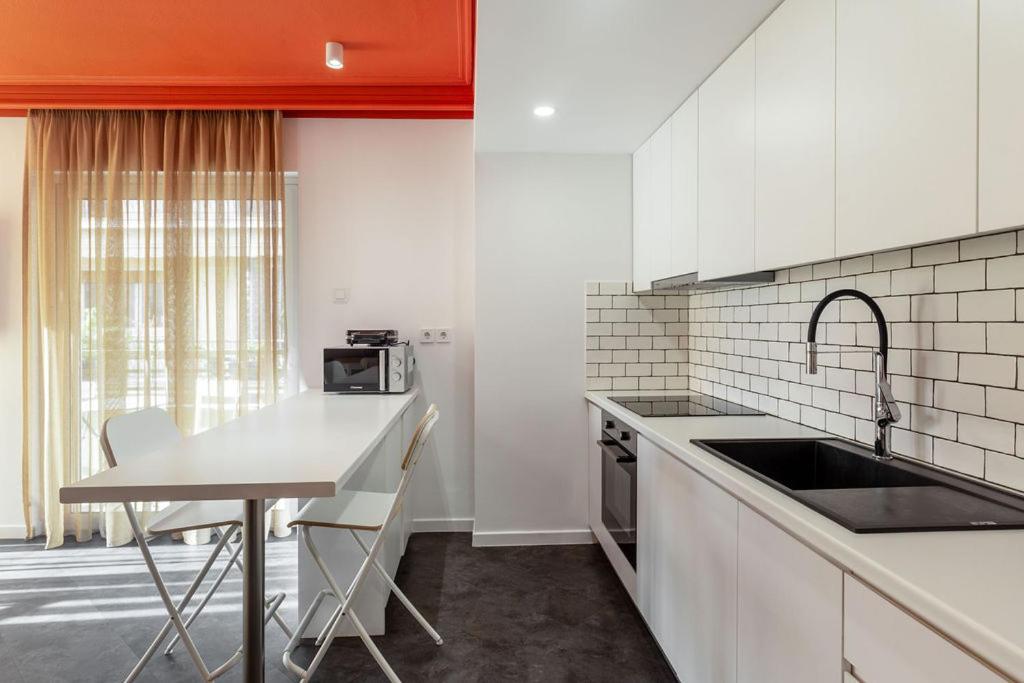 Onezerotwo By Zoia Living Aparthotel Atena Exterior foto
