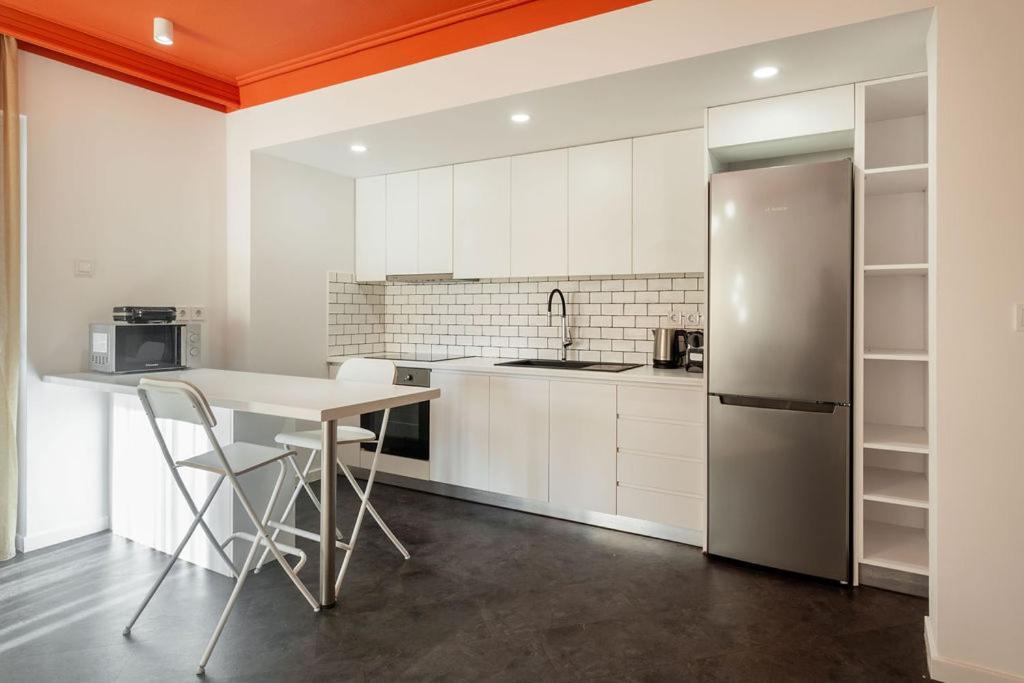 Onezerotwo By Zoia Living Aparthotel Atena Exterior foto